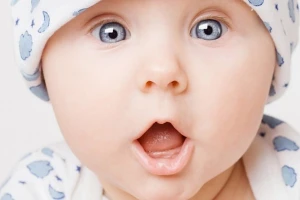 ابزار محاسبه و پیش بینی رنگ چشم نوزاد