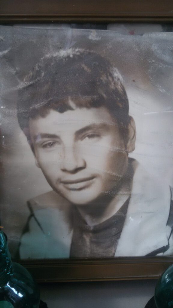 شهید احسان قادری ساویری فرزند داود