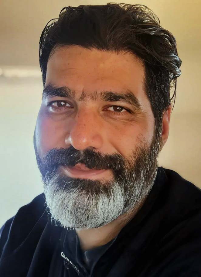 شهید امید ملاشهری فرزند غلامحسین