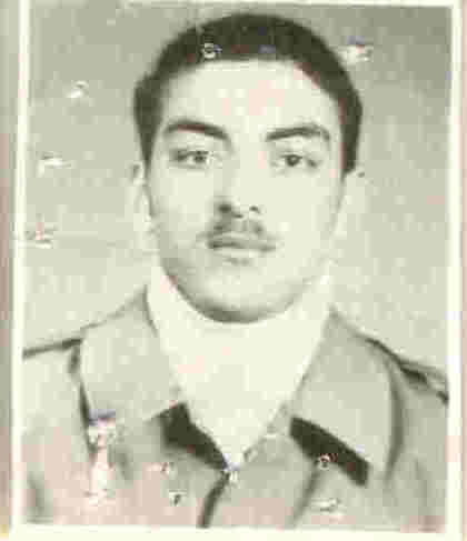 شهید اکبر معززی فرزند احمد