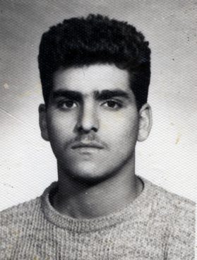 شهید اکبر گل بیگی فرزند نوری