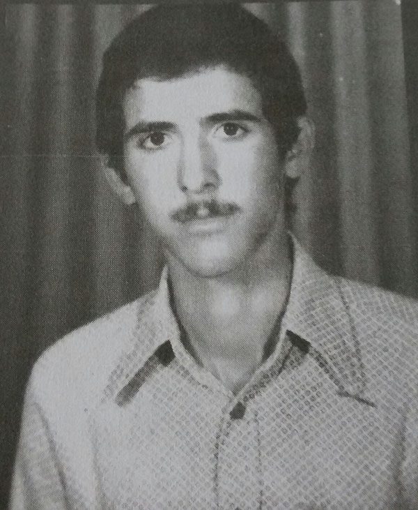 شهید رستم آذرباد فرزند مهربان اردشیر
