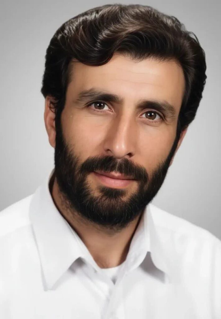 شهید رضا شریفی ولدانی فرزند حسن