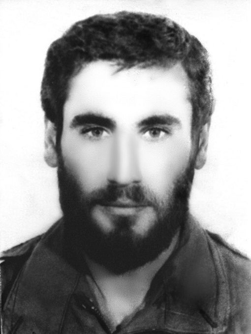 شهید علی مروت طرهانی فرزند علی راست