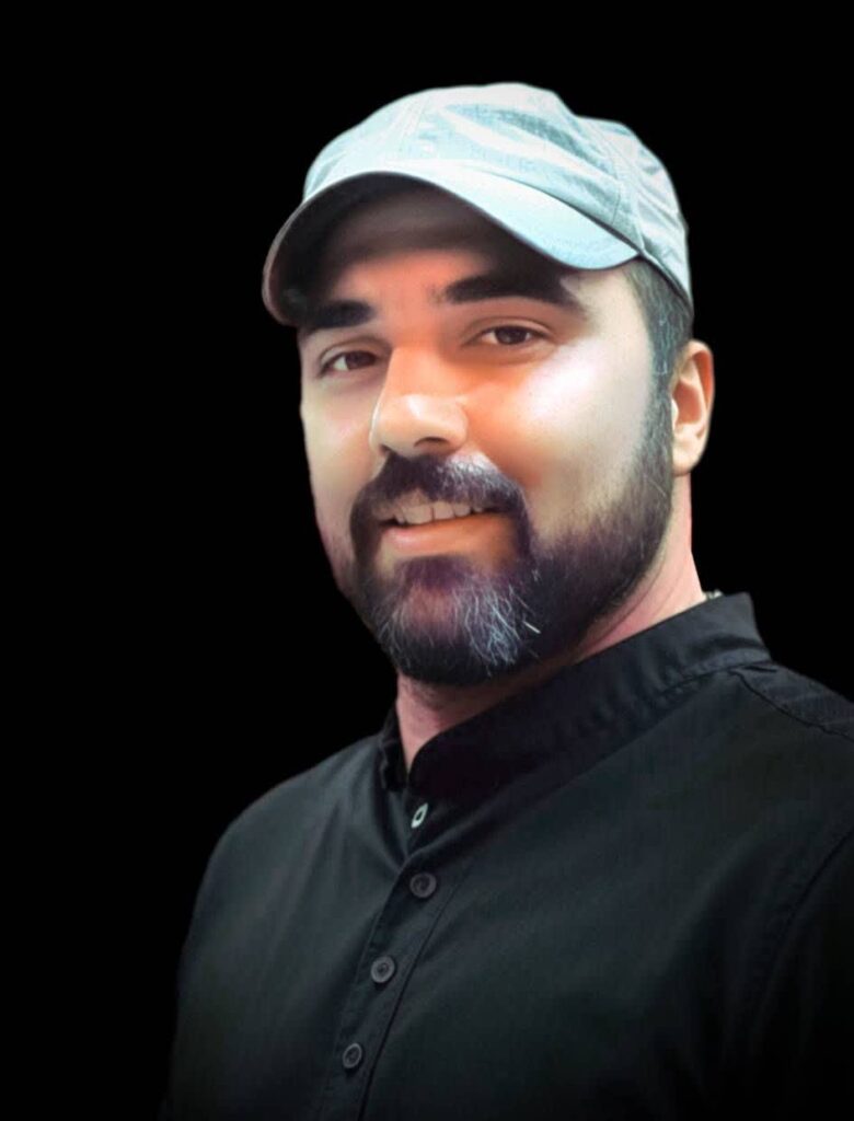 شهید علیرضا نادرخمسه فرزند محمدحسن