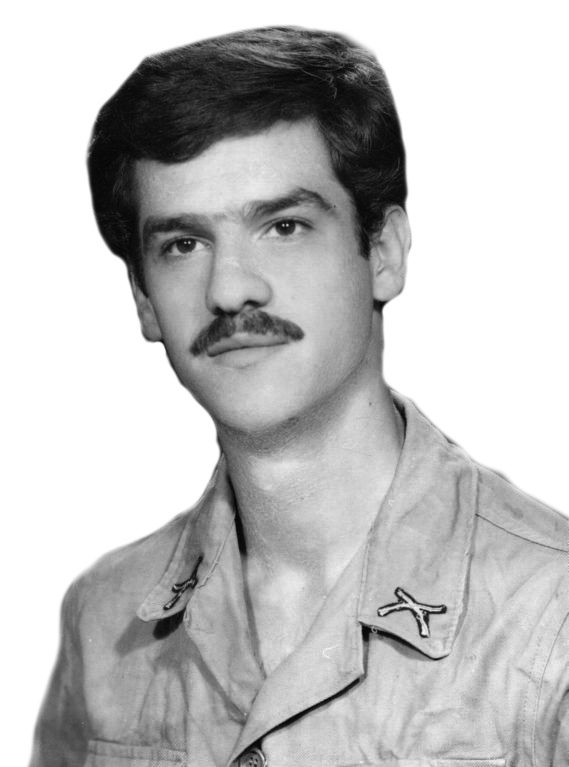 شهید فرهاد ادبی فر فرزند رضاقلی