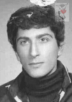 شهید مجتبی رستگاری نژاد فرزند حسین قلی