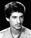 شهید ناصر روحی ویرثق فرزند ممی