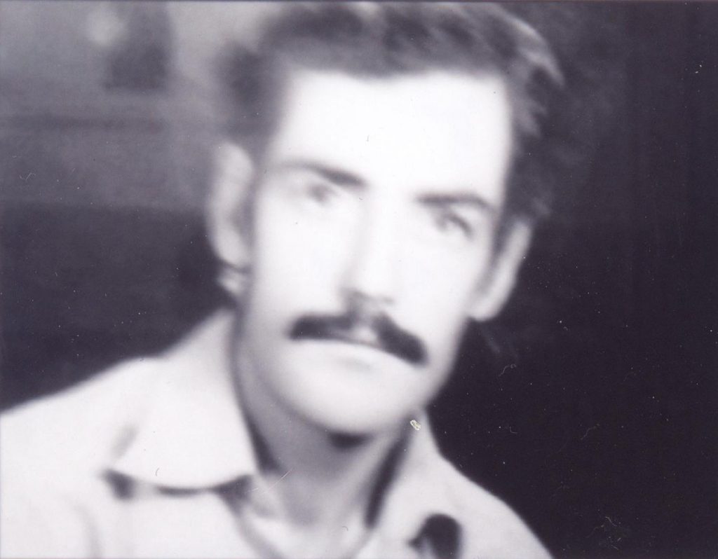 شهید گل اوغلان اکبری فرزند زمان