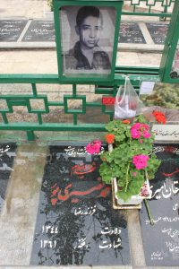 عکس مزار شهید احمد نصیری پور فرزند رضا