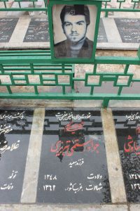 عکس مزار شهید جواد رستمی تبریزی فرزند سعید