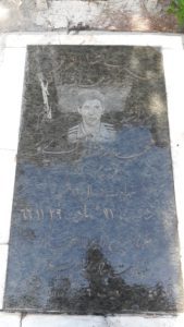 عکس مزار شهید محمدرضا نیک پرور فرزند عسگر