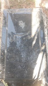 عکس مزار شهید محمود حبیبی فرزند محمد