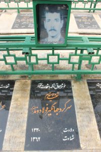 عکس مزار شهید مسعود فتاحیه فرزند ناصر